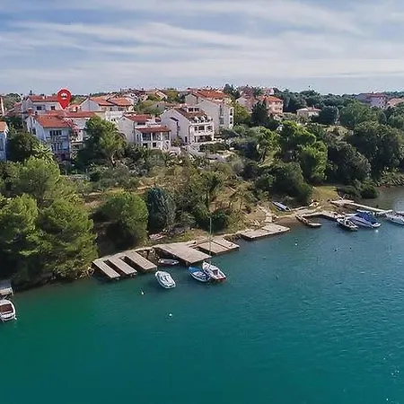Nora, A Big Terrace By The Sea *