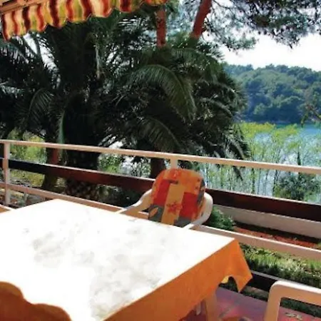 公寓 Nora, A Big Terrace By The Sea 班约勒